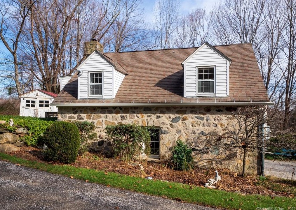 65 Cross Hwy, West Redding, CT 06896 exterior