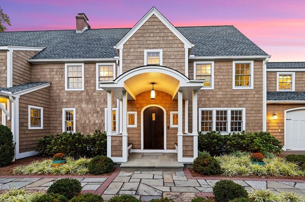 11 Chelsea Ln, Hartford, CT 06119-1010