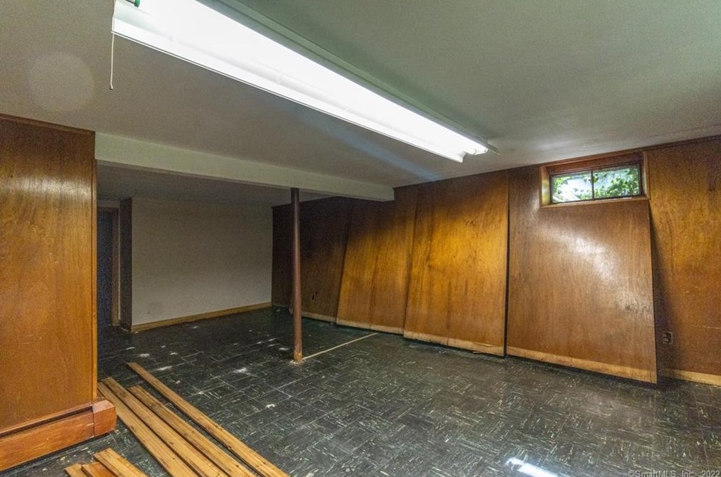 232 Haynes Rd, Avon CT 06001-2978 exterior