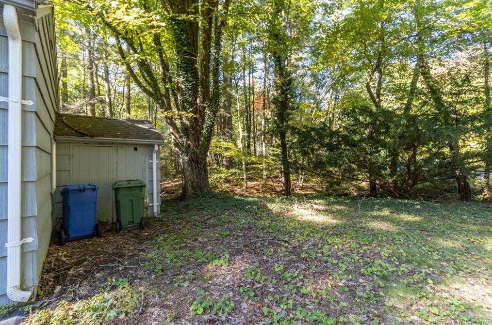 232 Haynes Rd, Avon CT 06001-2978 exterior