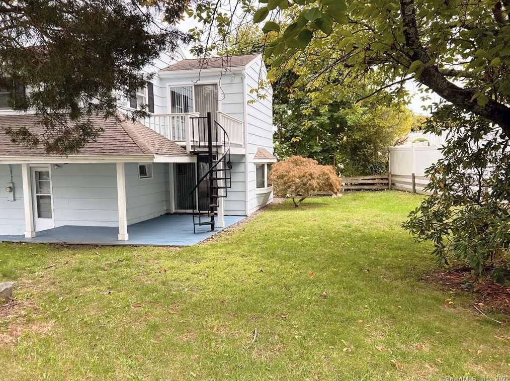 53 Hillside Ave, New Canaan, CT 06840