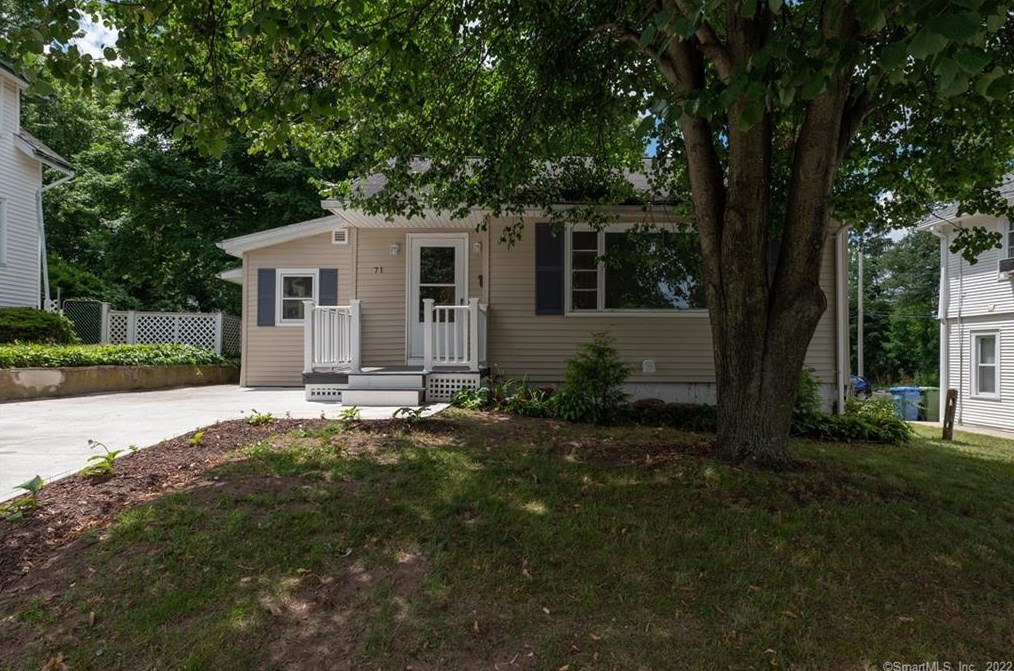 71 Wallace Row, Wallingford, CT 06492