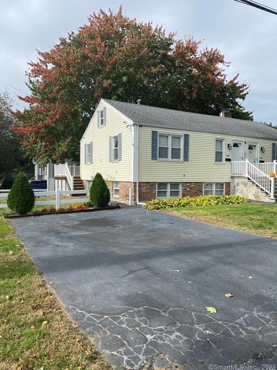 439 Henry Avenue Ext, Stratford, CT 06614-3706