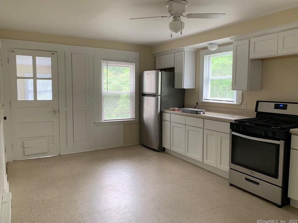 829 Migeon Ave #2nd Fl, Torrington, CT 06790