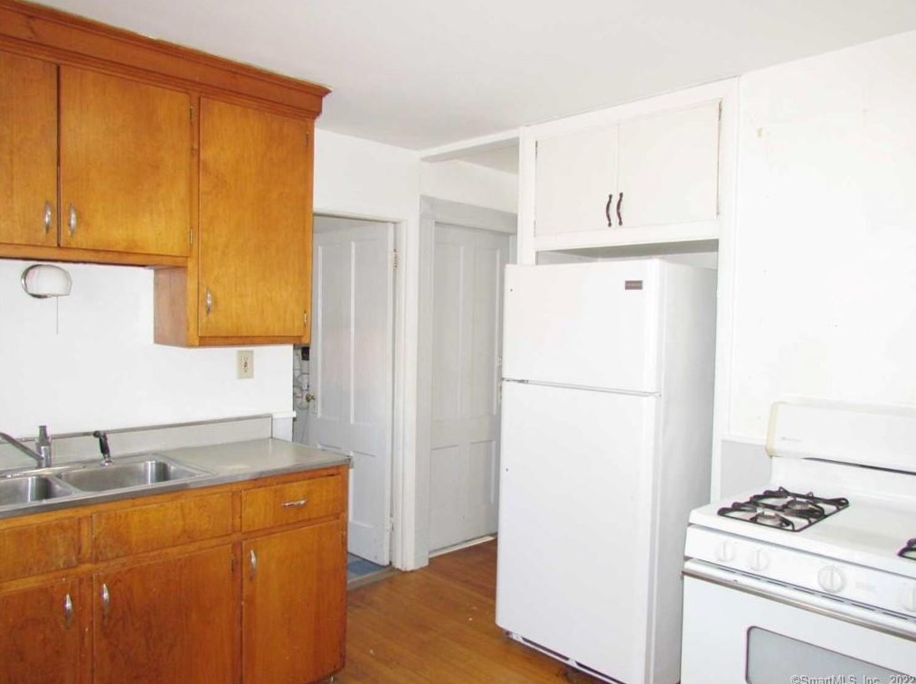 63 Hoffman St #u2r, Torrington, CT 06790