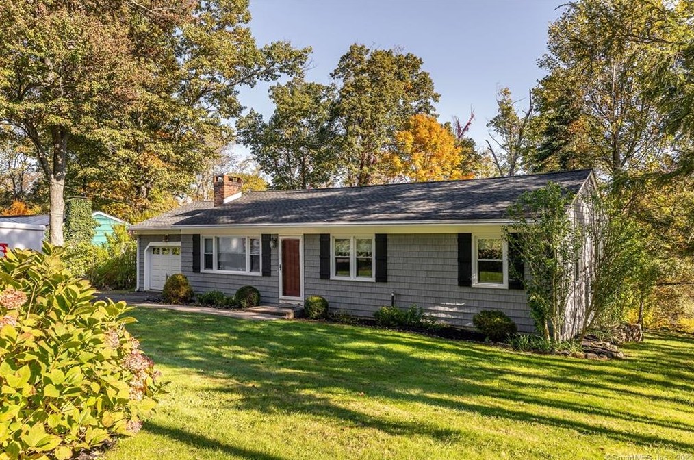 27 Dana Rd, Danbury, CT 06811