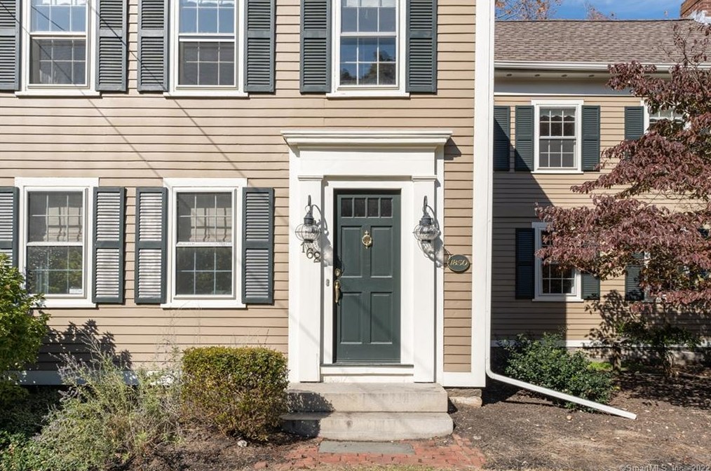 162 W Main St, Chester, CT 06412
