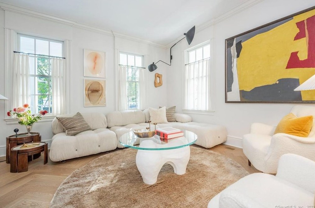 124 Havemeyer Pl, Greenwich, CT 06830