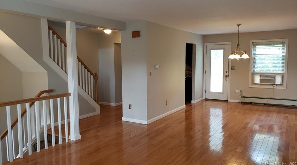 97 Country Hill Rd Unit 97, Union City, CT