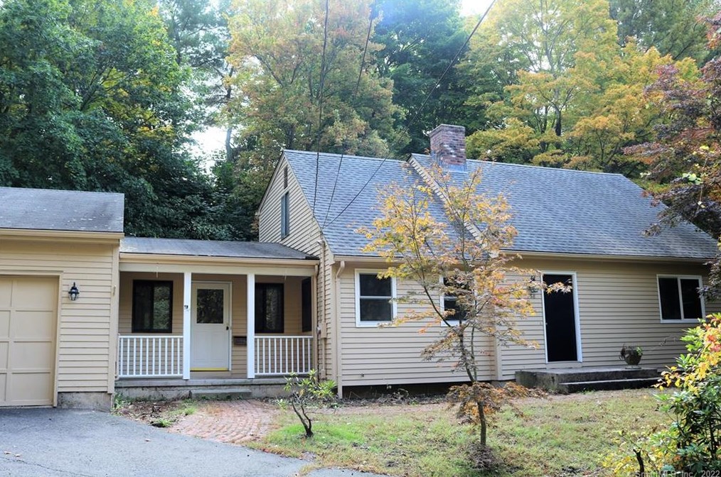 158 Tariffville Rd, Simsbury, CT 06081-9618