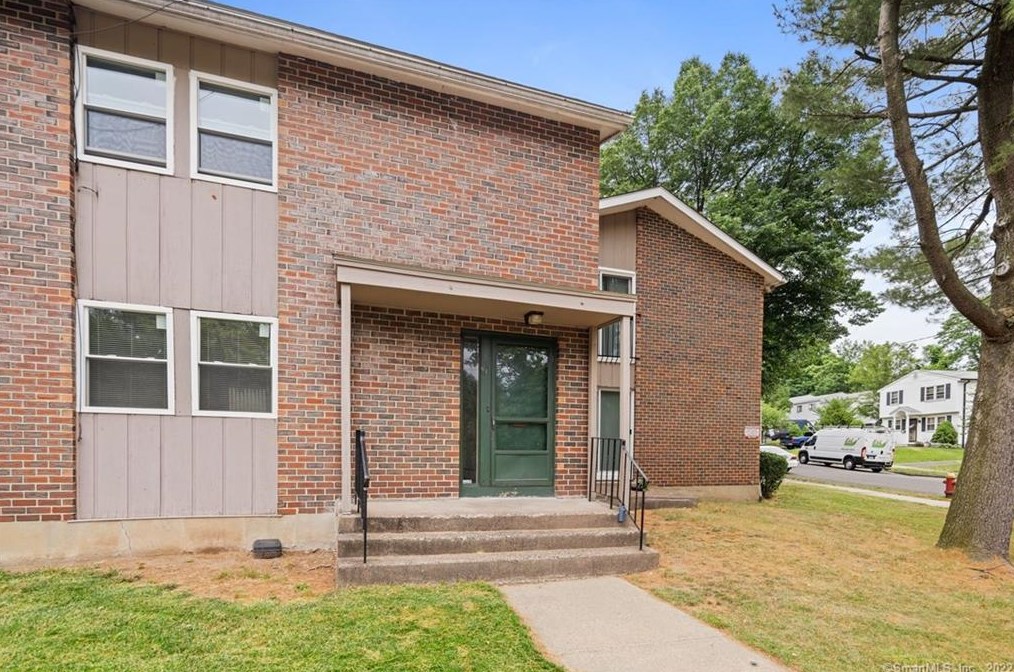 37 Grafton St #37, Hartford, CT 06106