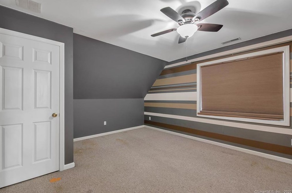 107 Cariati Blvd, Meriden CT 06451-3697 exterior