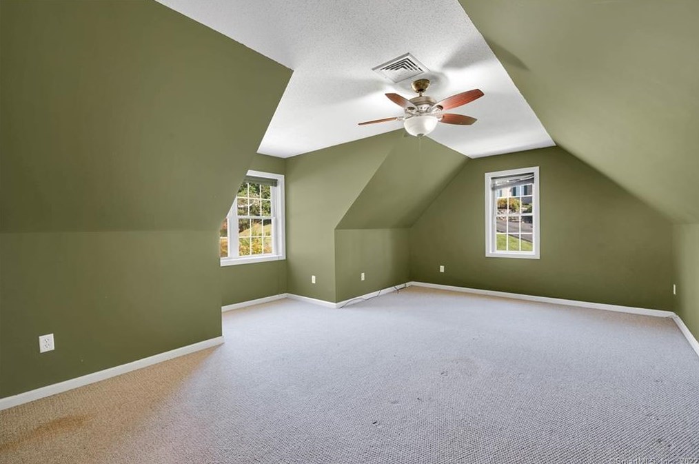 107 Cariati Blvd, Meriden CT 06451-3697 exterior