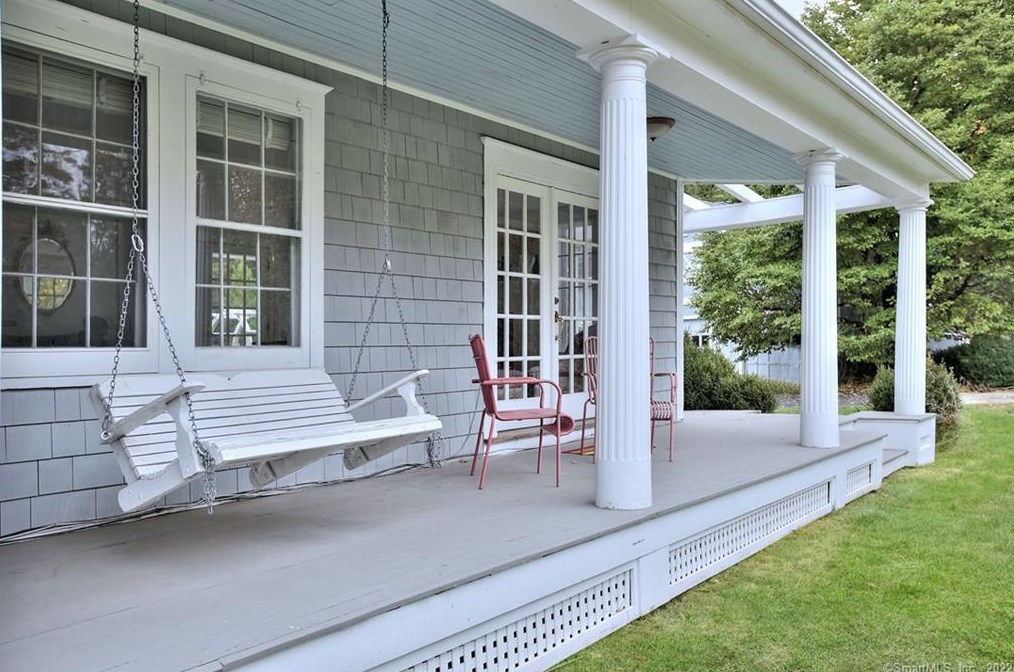 2 Blueberry Hill Rd, Weston, CT 06883
