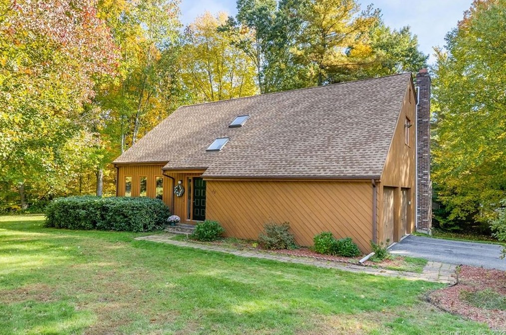 20 Coldbrook Rd, South Glastonbury, CT 06073