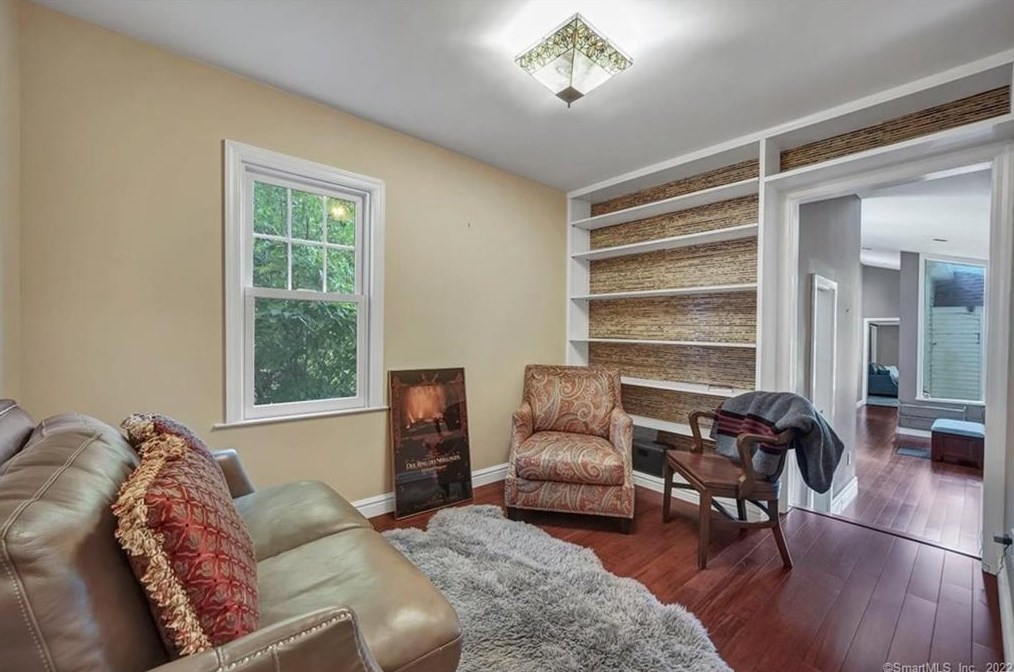 7 Olympic Dr, Danbury CT  06810-8216 exterior