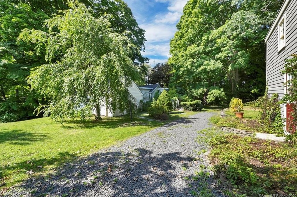 7 Olympic Dr, Danbury CT  06810-8216 exterior