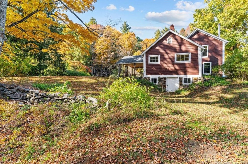 1106 Route 198, Woodstock, CT 06281
