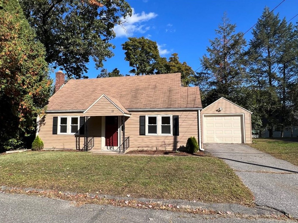 92 Spring St, Torrington, CT 06790
