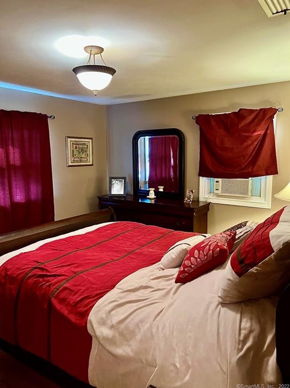 18 Pne St, Plainfield CT 06374-1539 exterior