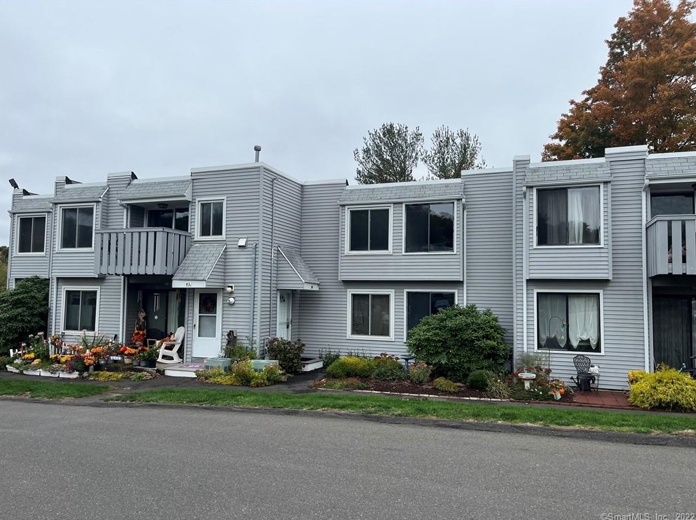 6 Birch Ln, New-Haven, CT 06513 exterior