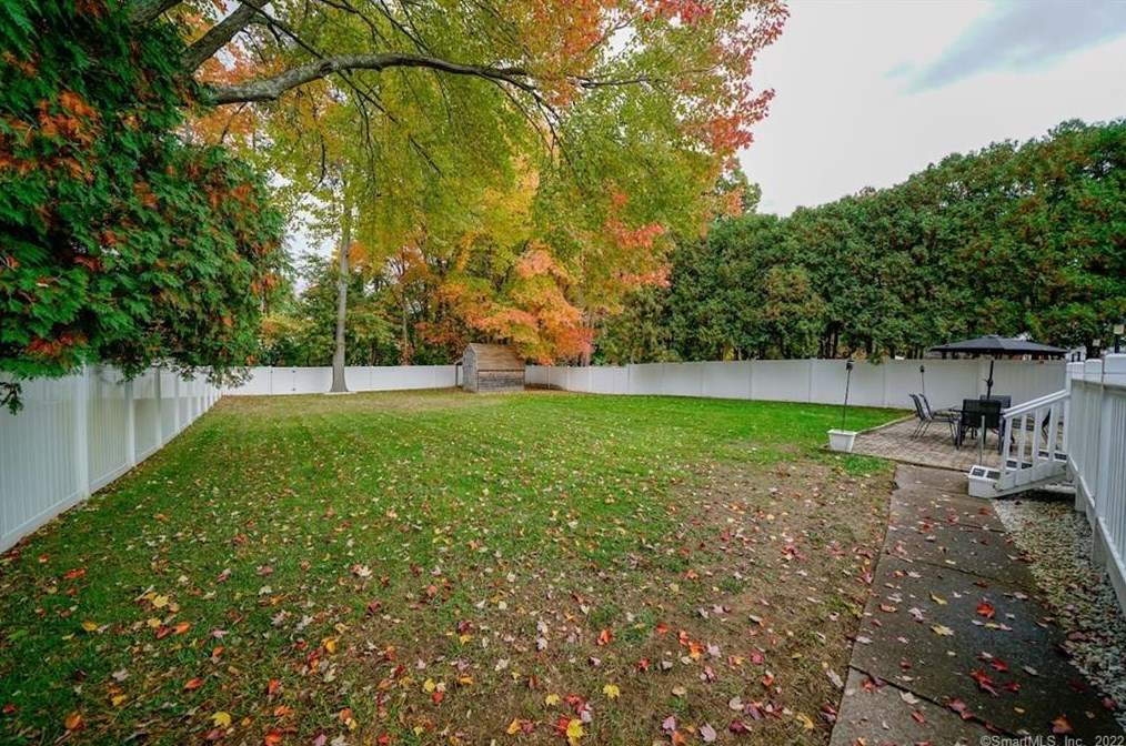 97 Alps Dr, Hartford CT 06108-1402 exterior