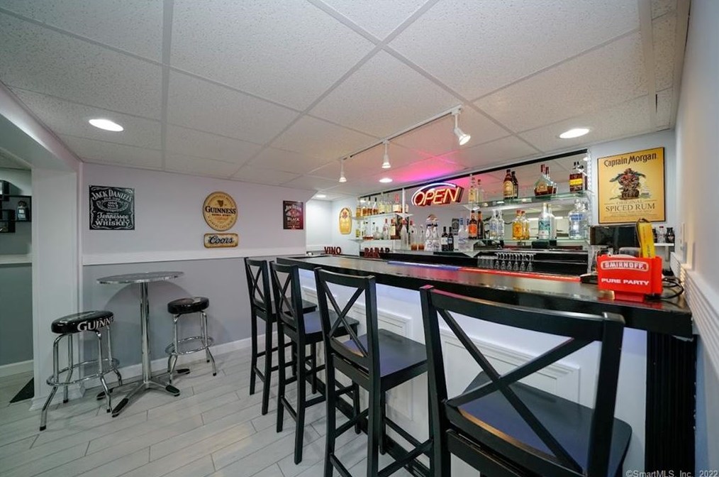 97 Alps Dr, Hartford CT 06108-1402 exterior