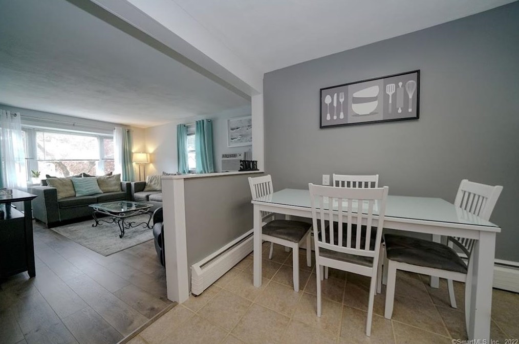 97 Alps Dr, Hartford CT 06108-1402 exterior