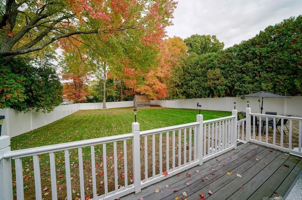 97 Alps Dr, Hartford CT 06108-1402 exterior