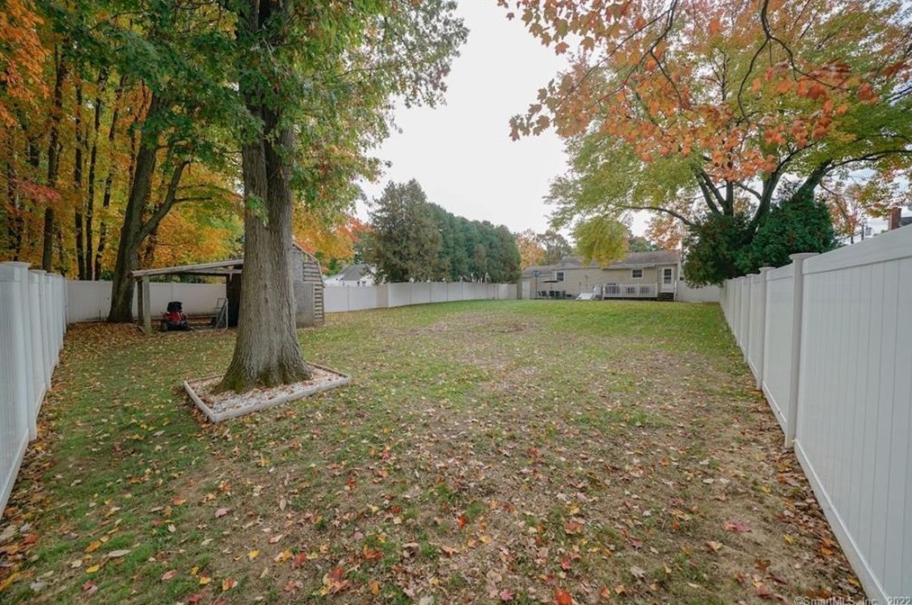 97 Alps Dr, Hartford CT 06108-1402 exterior