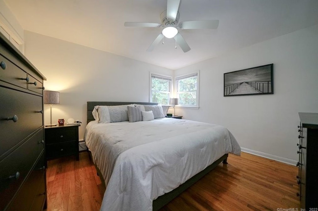 97 Alps Dr, Hartford CT 06108-1402 exterior