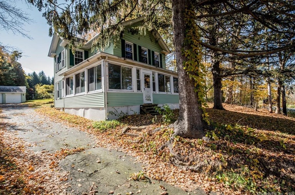 3 Clintonville Rd, Northford, CT 06472