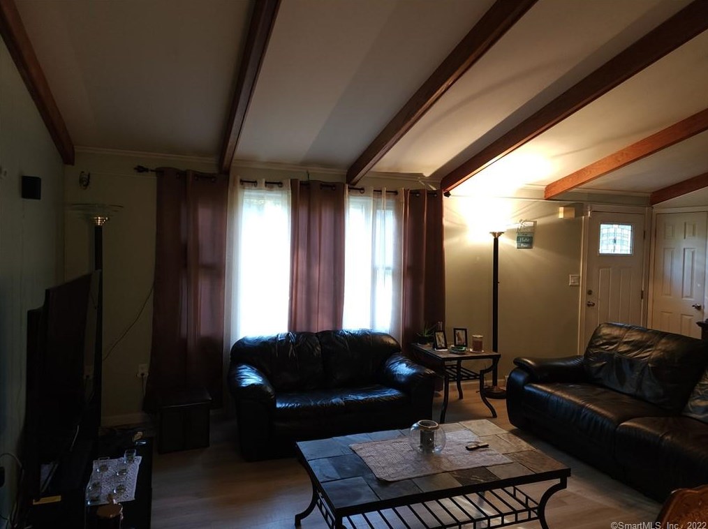 92 Cow Hill Rd, Clinton CT  06413-1342 exterior