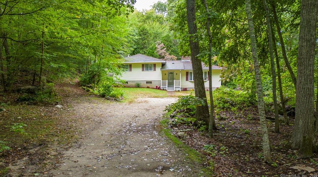 60 Rocky Hollow Rd, North Stonington, CT 06359-1636