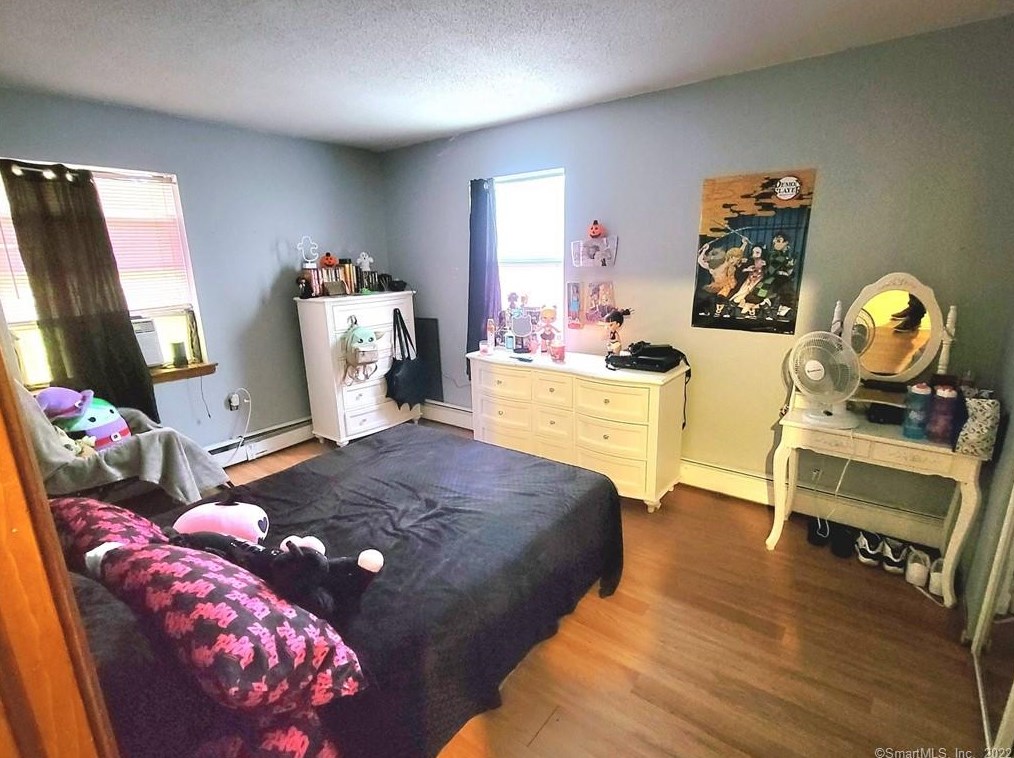 270 Bellevue St, Hartford CT 06120-2403 exterior