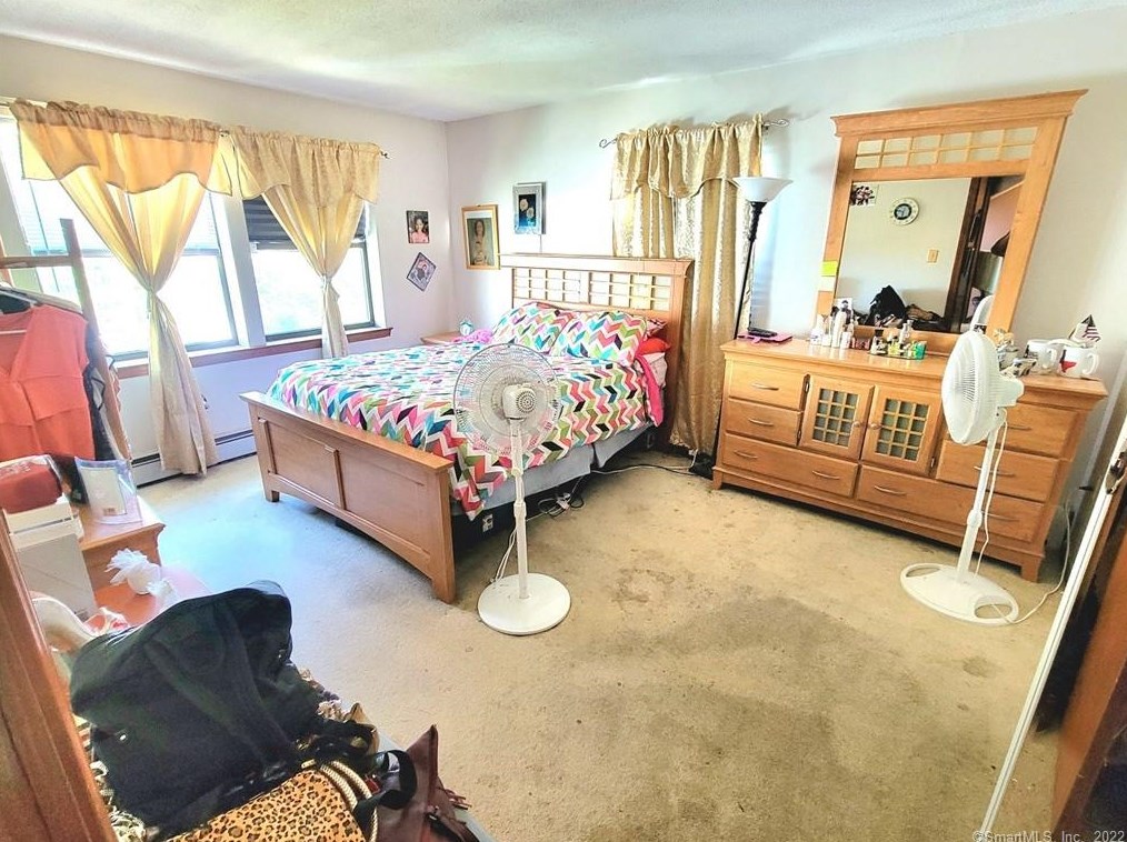 270 Bellevue St, Hartford CT 06120-2403 exterior