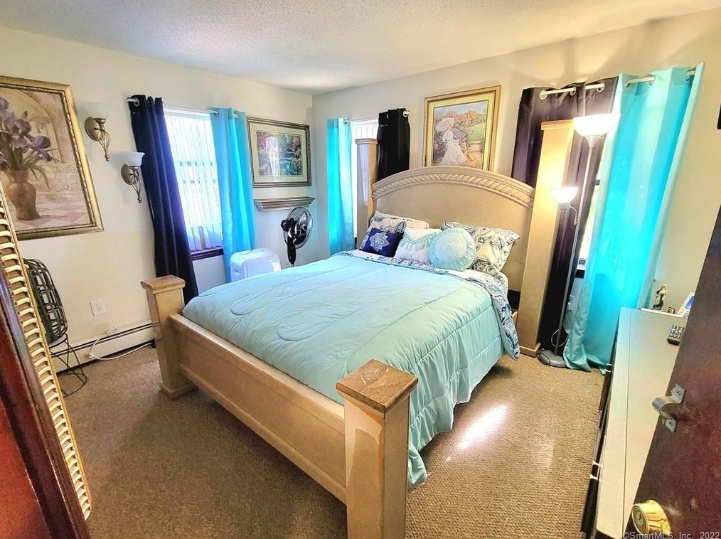 270 Bellevue St, Hartford CT 06120-2403 exterior