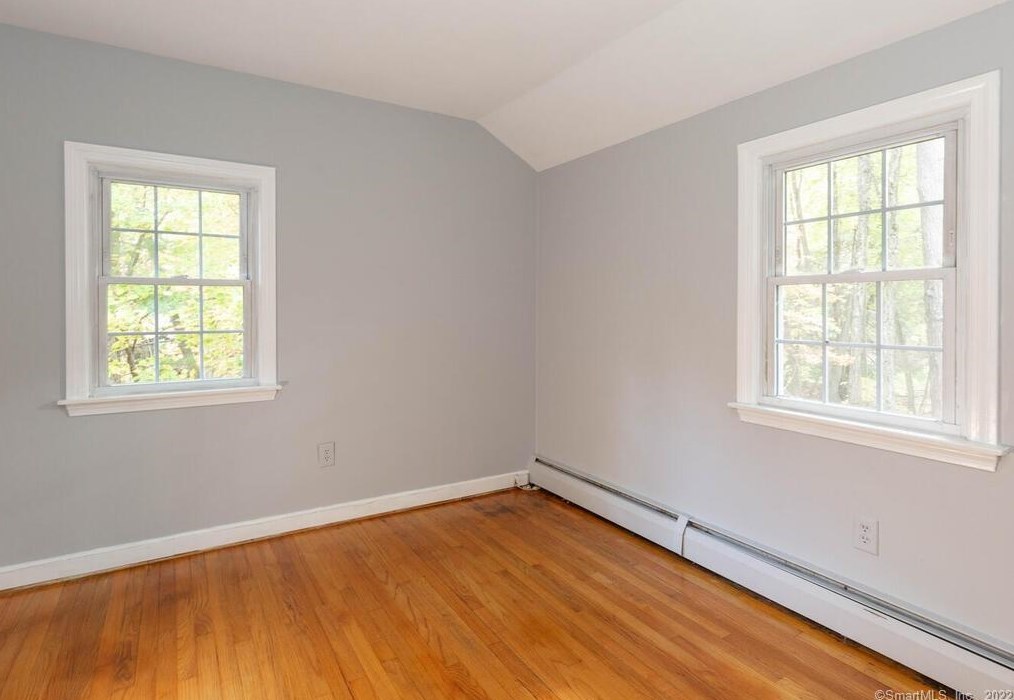 111 Tamara Cir, Avon CT 06001-2254 exterior