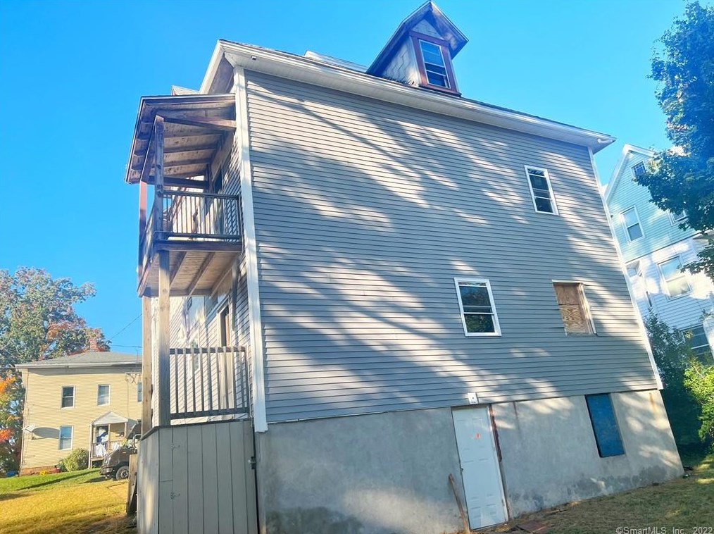 133 Jubilee St, New Britain, CT 06051