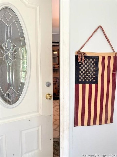 11 Lk Ave, New Haven CT 06516-4812 exterior