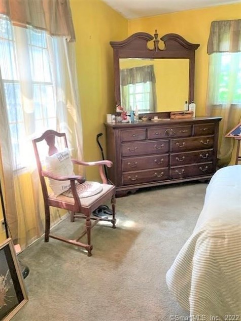 11 Lk Ave, New Haven CT 06516-4812 exterior