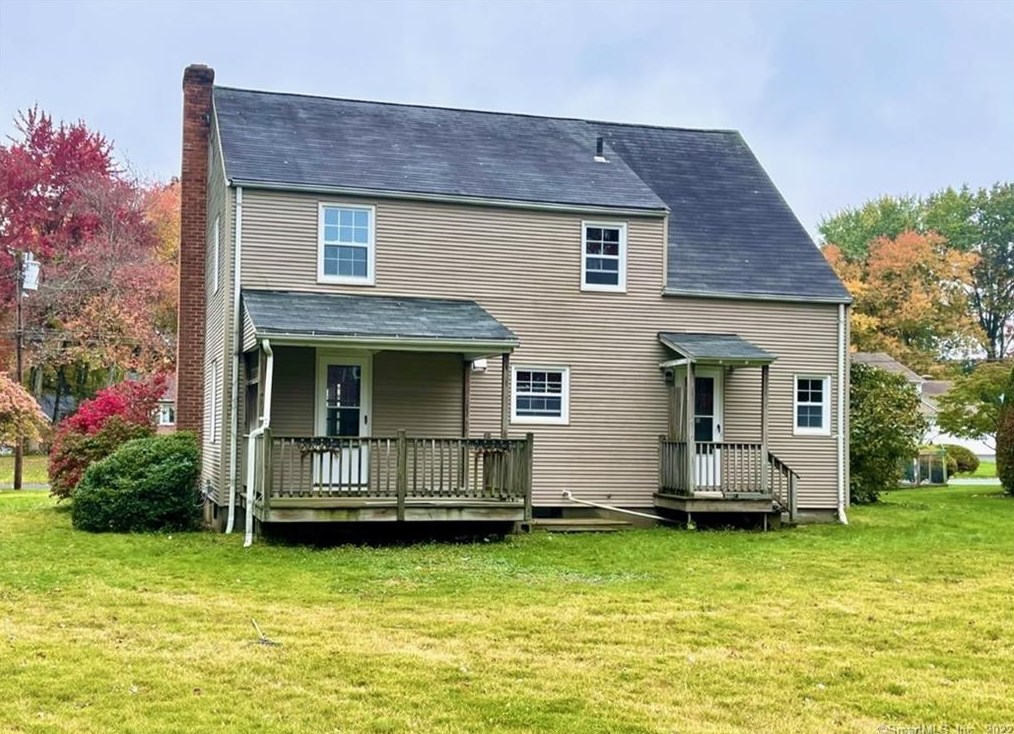 42 Iroquois Rd, Hartford, CT 06117