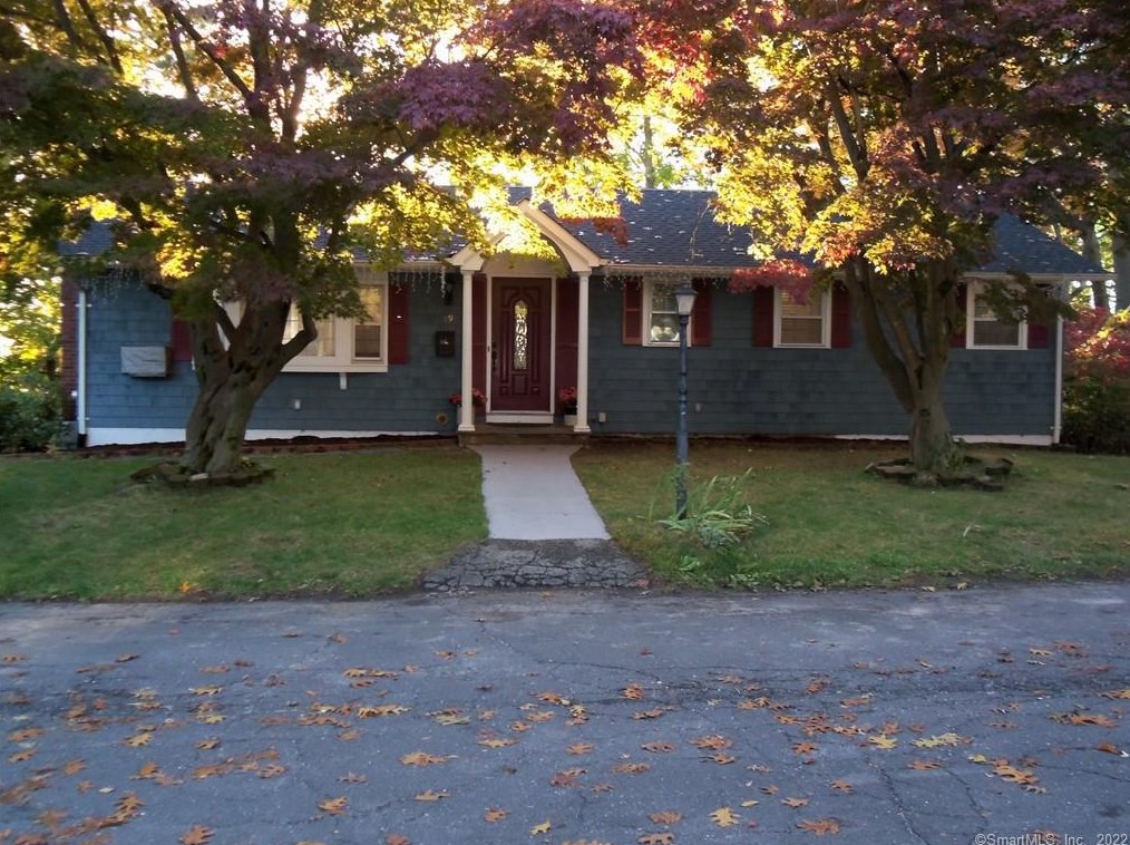 29 Woodstock St, Waterbury, CT 06704