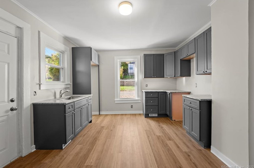 45 New St #a, Huntington, CT 06484
