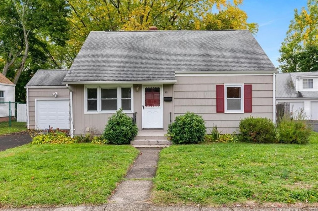 41 Twin Brook Rd, New-Haven, CT 06514 exterior