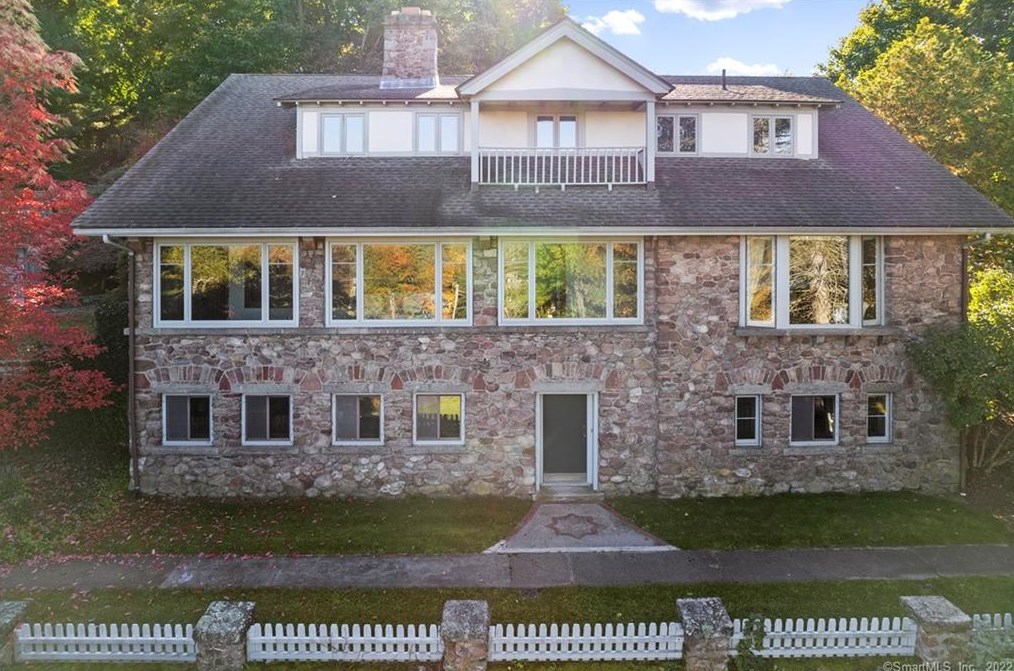 20 Lenti Terrace, Glastonbury, CT 06033