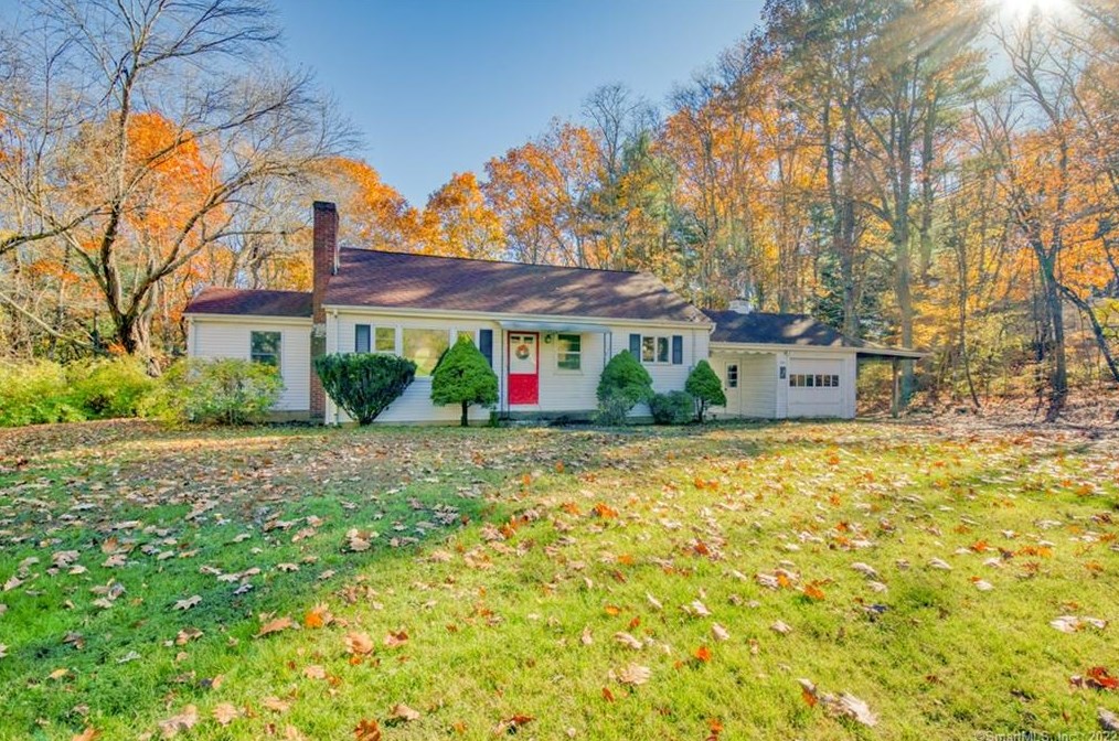 241 Orcuttville Rd, Stafford, CT 06076