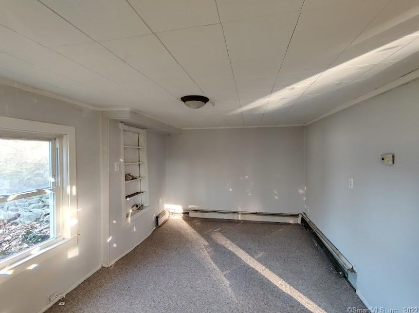 22 Spring St, Ansonia, CT 06401