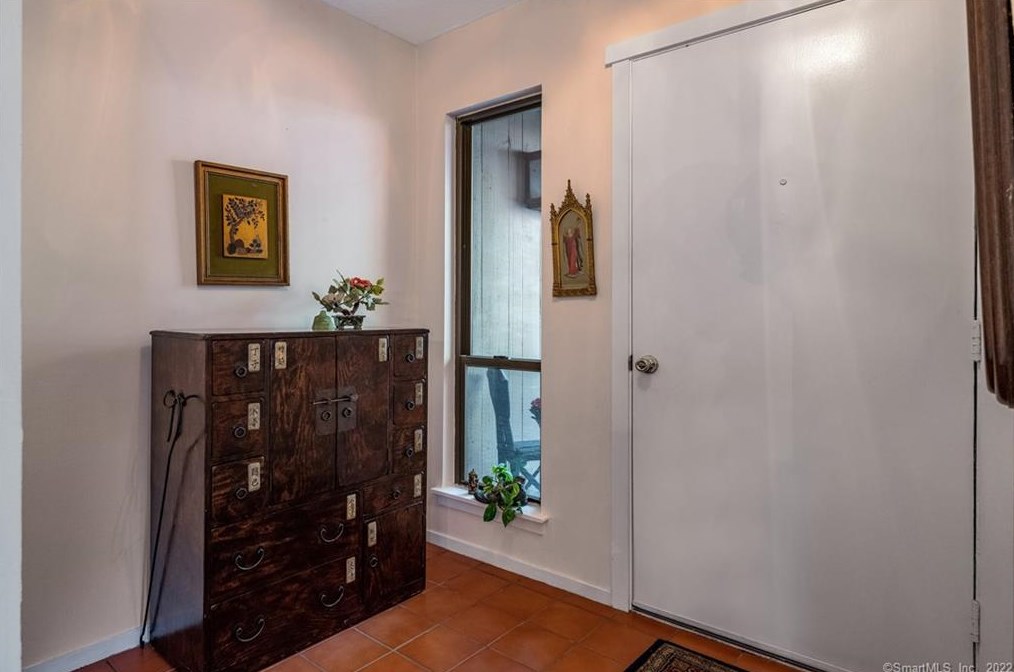 149 Mallard Dr, Avon CT 06001-4544 exterior