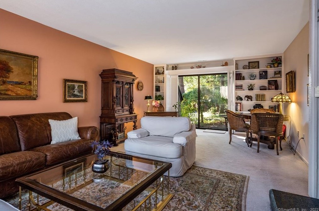 149 Mallard Dr, Avon CT 06001-4544 exterior